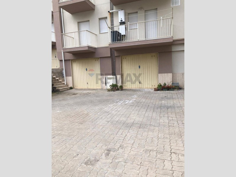 Appartamento in Vendita a Caltagirone, 153'000&euro;, 141 m²