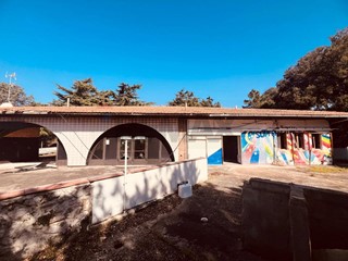 Quadrilocale in Vendita a Rosignano Marittimo, 350'000&euro;, 550 m²