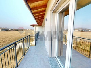Trilocale in Vendita a Cava Manara, 170'000&euro;, 86 m²