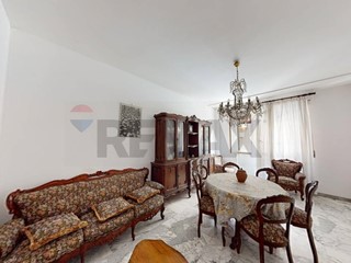 Quadrilocale in Vendita a Roma, 170'000&euro;, 110 m²