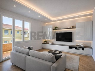 Trilocale in Vendita a Vigevano, 72'000&euro;, 80 m²