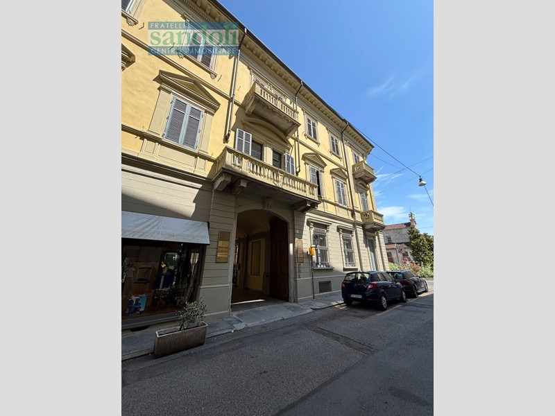 Trilocale in Vendita a Vercelli, 120'000&euro;, 120 m²