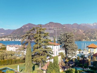 Trilocale in Vendita a San Felice del Benaco, 375'000&euro;, 117 m²