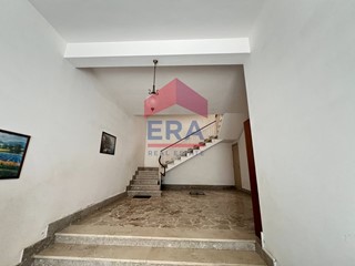 Appartamento in Vendita a Erice, 85'000&euro;, 150 m²