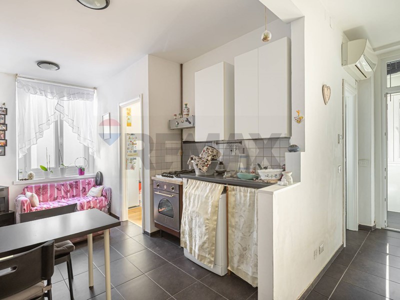 Bilocale in Vendita a Trieste, 89'000&euro;, 59 m²