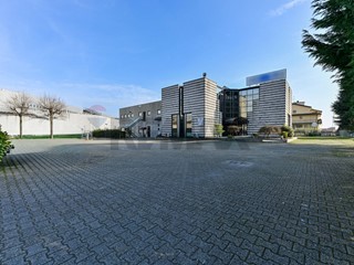 Appartamento in Vendita a Cernusco sul Naviglio, 4473 m²