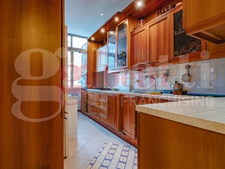 Quadrilocale in Vendita a Roma, 340'000&euro;, 97 m²