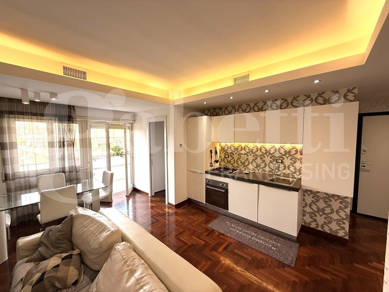 Trilocale in Vendita a Roma, 359'000&euro;, 70 m², arredato