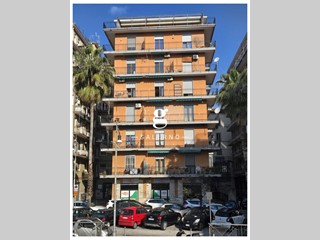 Bilocale in Vendita a Salerno, 190'000&euro;, 64 m²
