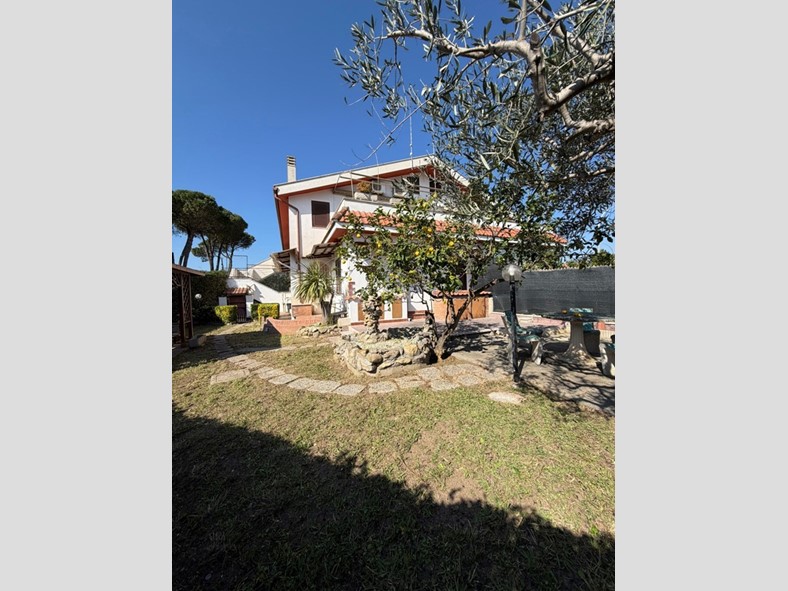 Trilocale in Vendita a Cerveteri, 178'000&euro;, 87 m²