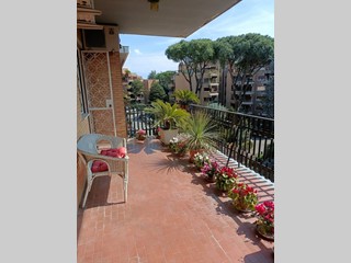 Quadrilocale in Vendita a Roma, 650'000&euro;, 177 m², con Box