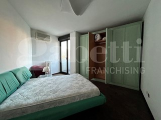 Appartamento in Vendita a Bologna, 495'000&euro;, 155 m², arredato