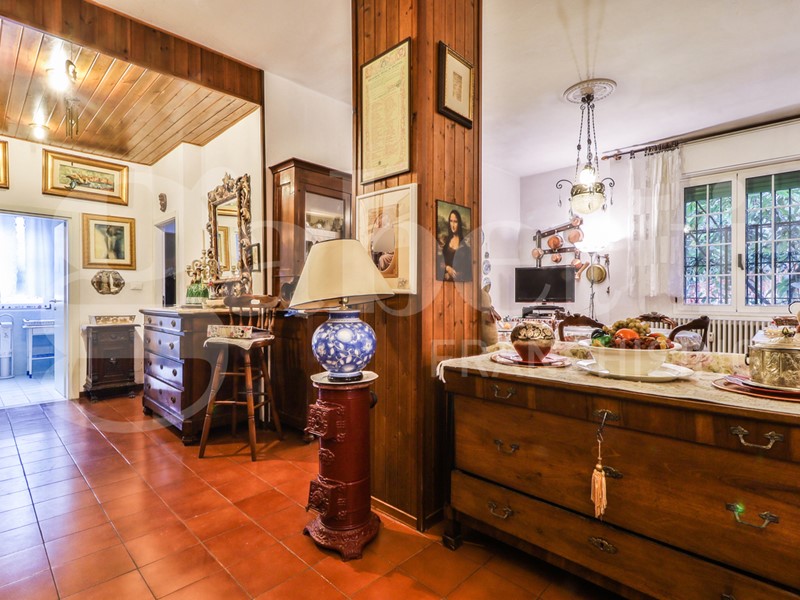 Trilocale in Vendita a Bologna, 275'000&euro;, 90 m², con Box