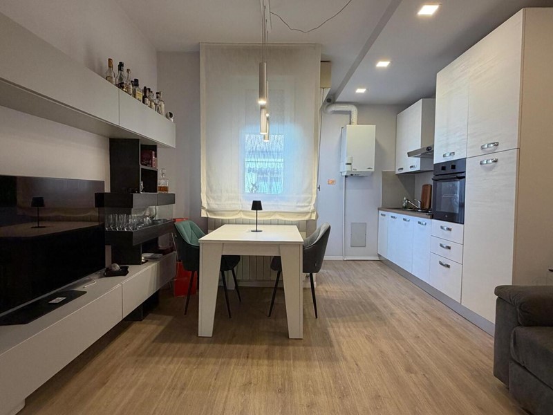 Trilocale in Vendita a Rovigo, 99'000&euro;, 50 m², arredato, con Box