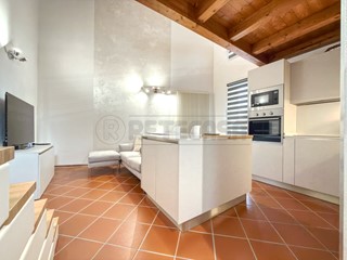 Bilocale in Vendita a Schio, zona Schio, 125'000&euro;, 60 m², arredato