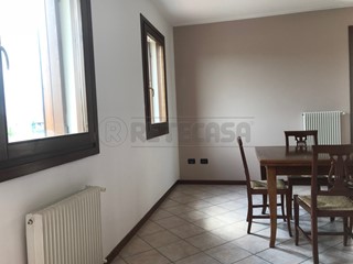 Trilocale in Affitto a Bassano del Grappa, 650&euro;, 75 m²