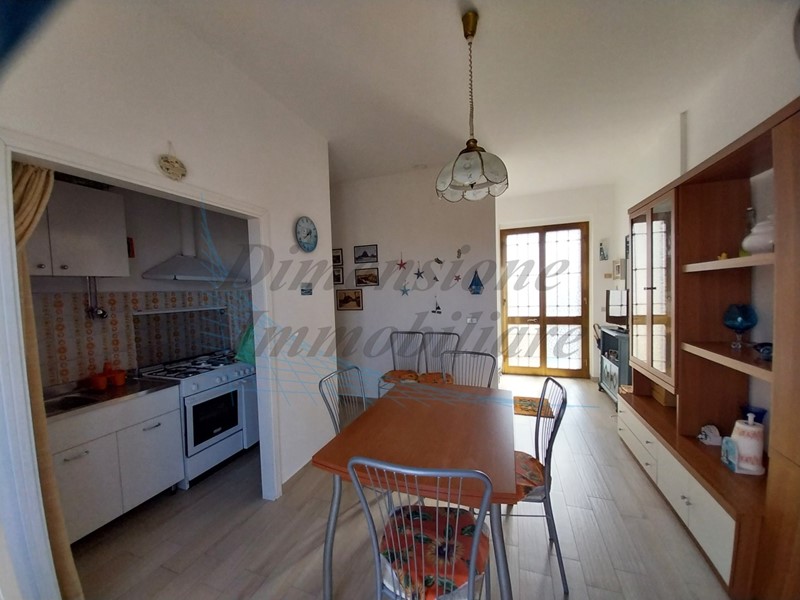 Trilocale in Vendita a Rosignano Marittimo, 152'000&euro;, 69 m², arredato