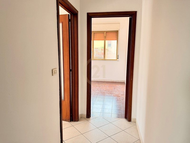 Quadrilocale in Vendita a Giarre, zona Centro, 99'000&euro;, 105 m², con Box