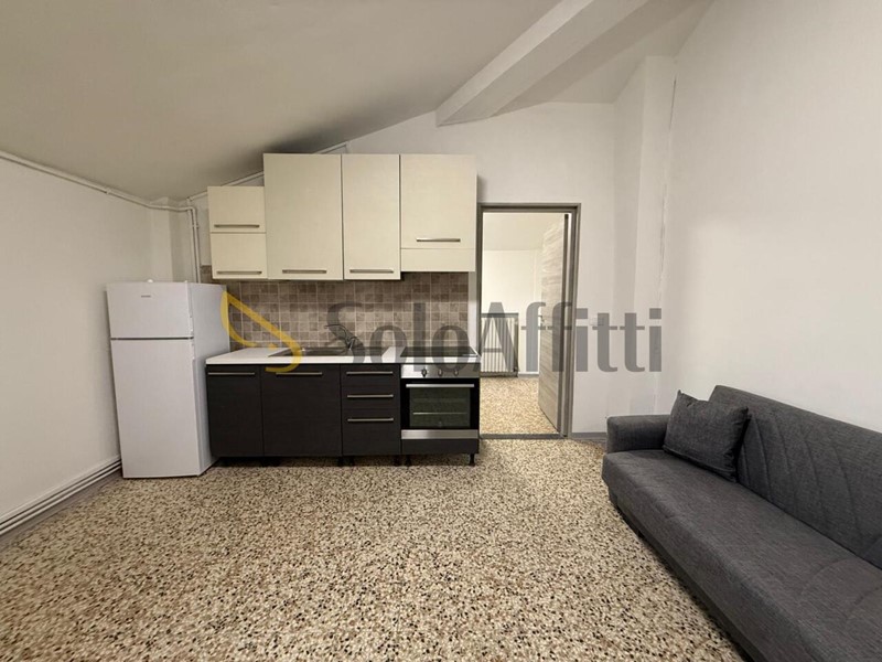 Trilocale in Affitto a Modena, 800&euro;, 60 m²