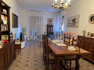 Appartamento in Affitto a Rapallo, 850&euro;, 110 m²