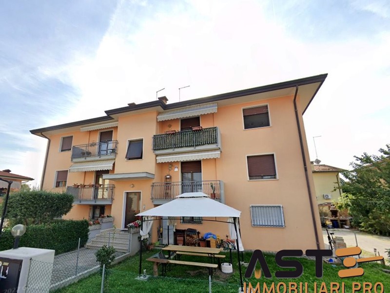 Appartamento in Vendita a Noventa di Piave, 90'000&euro;, 96 m²