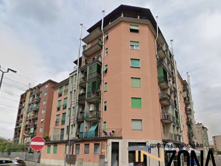 Bilocale in Vendita a Limbiate, 33'000&euro;, 44 m²