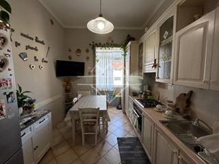 Quadrilocale in Vendita a Carrara, 172'000&euro;, 84 m²