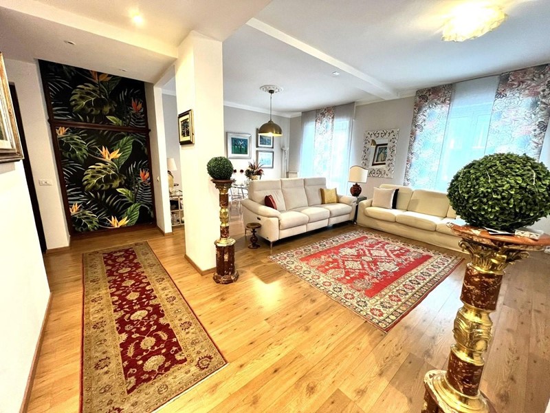 Quadrilocale in Vendita a La Spezia, 310'000&euro;, 120 m², arredato