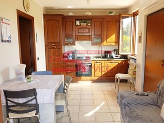 Bilocale in Vendita a Buggiano, zona Borgo a Buggiano, 85'000&euro;, 45 m², arredato, con Box