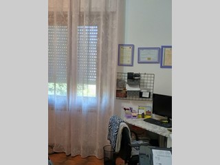 Quadrilocale in Vendita a Castelnuovo Magra, 142'000&euro;, 90 m², arredato