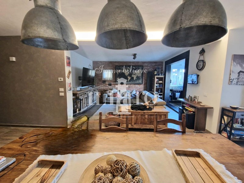 Appartamento in Vendita a Campi Bisenzio, 415'000&euro;, 130 m²