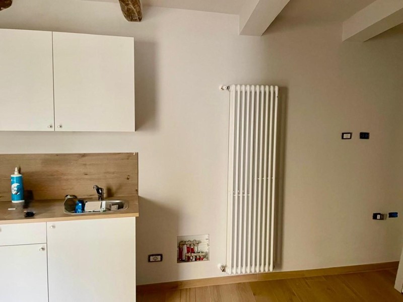 Bilocale in Vendita a Massa, zona Ortola, 80'000&euro;, 45 m²