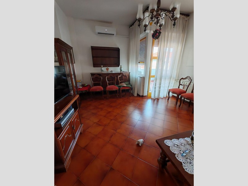 Appartamento in Vendita a Carrara, zona Marina di Carrara, 265'000&euro;, 130 m², arredato