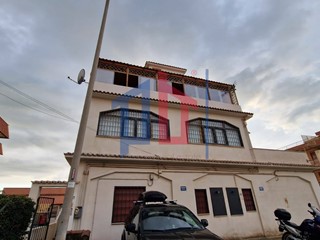 Trilocale in Vendita a Pomezia, 150'000&euro;, 80 m²