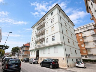 Quadrilocale in Affitto a San Benedetto del Tronto, 850&euro;, 80 m²