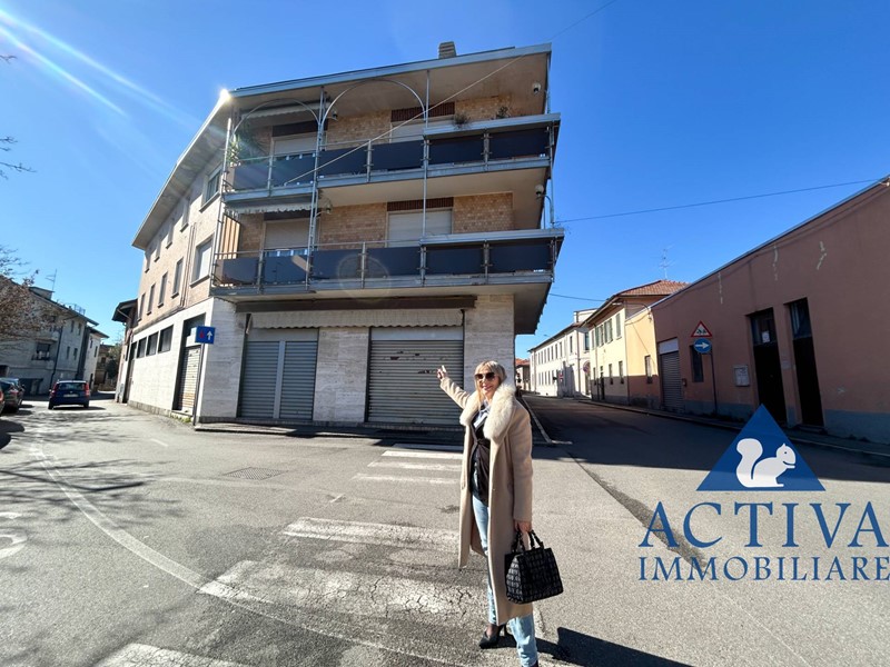 Trilocale in Vendita a Busto Arsizio, 99'000&euro;, 100 m²