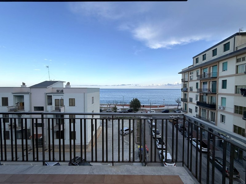 Appartamento in Vendita a Catanzaro, 270'000&euro;, 150 m²