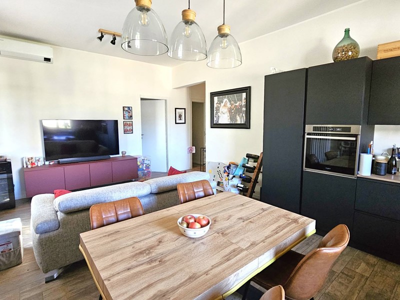 Appartamento in Vendita a Genova, 148'000&euro;, 94 m²