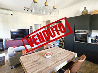 Appartamento in Vendita a Genova, 148'000&euro;, 94 m²