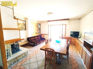 Appartamento in Vendita a Teramo, 90'000&euro;, 100 m²