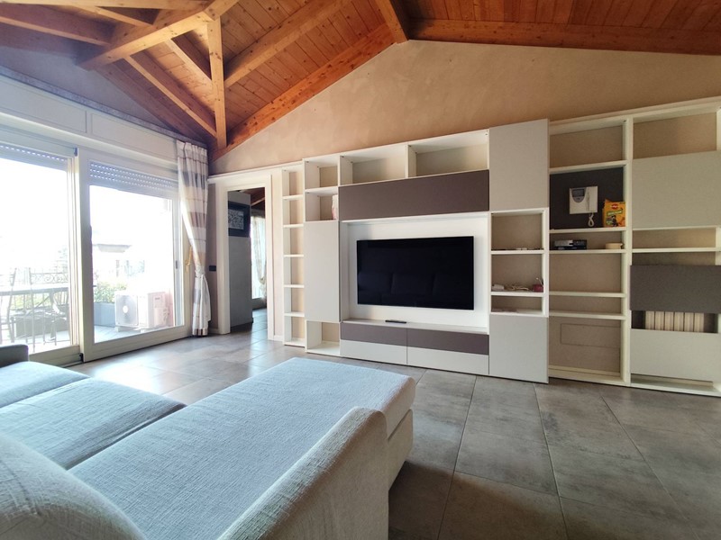 Bilocale in Affitto a Sarnico, 1'500&euro;, 70 m²