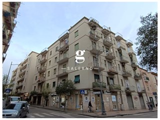 Trilocale in Vendita a Salerno, 245'000&euro;, 97 m²