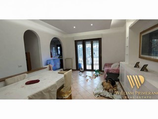 Trilocale in Vendita a Roma, 257'000&euro;, 131 m², con Box