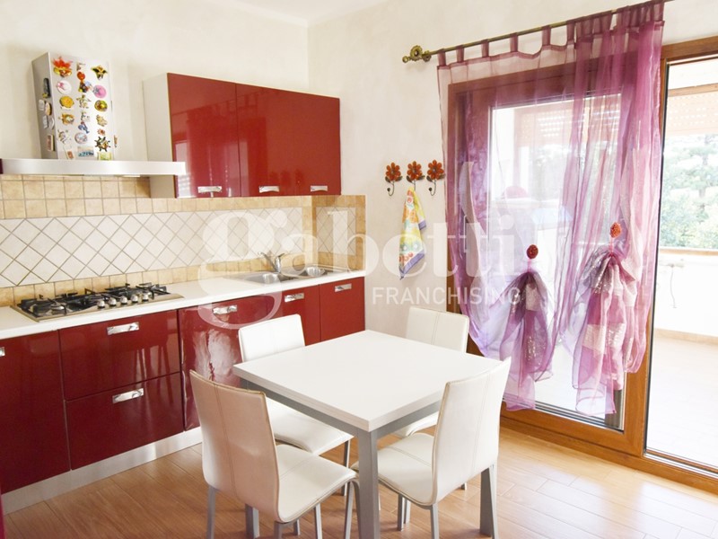 Quadrilocale in Vendita a Olbia, 240'000&euro;, 139 m², arredato