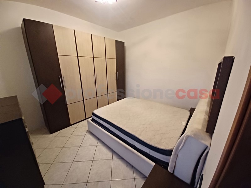 Bilocale in Vendita a Olgiate Olona, 79'000&euro;, 65 m², con Box