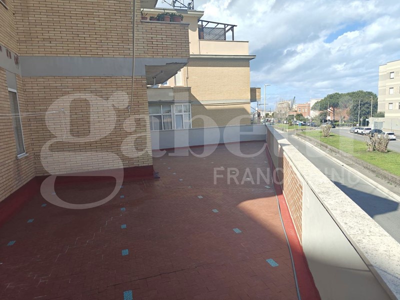 Quadrilocale in Vendita a Fiumicino, 219'000&euro;, 116 m²