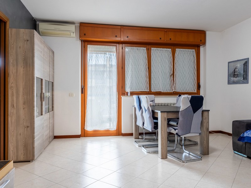 Quadrilocale in Vendita a Roma, 395'000&euro;, 110 m²