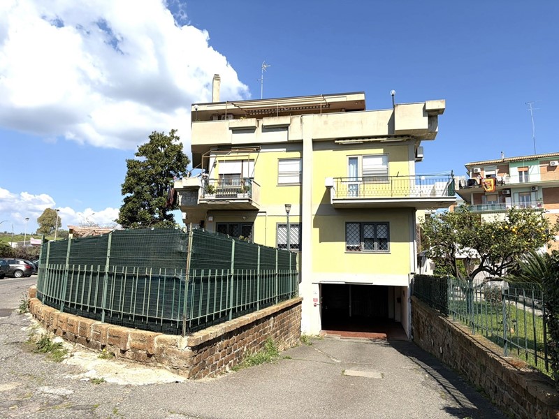 Trilocale in Vendita a Cerveteri, 175'000&euro;, 92 m²