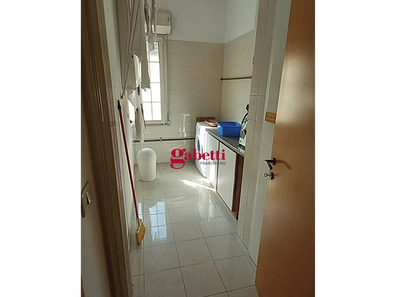 Quadrilocale in Vendita a Riccione, 300'000&euro;, 120 m²