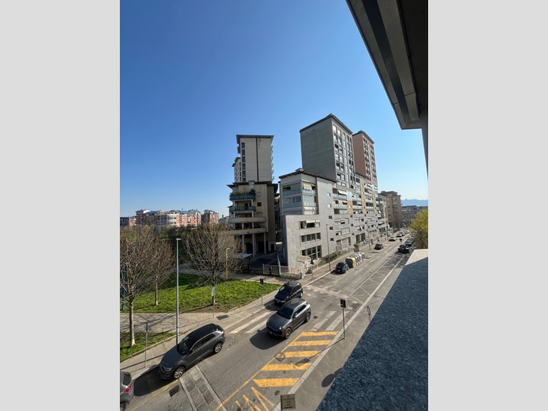 Trilocale in Vendita a Torino, zona Barriera Milano, 152'000&euro;, 67 m², con Box